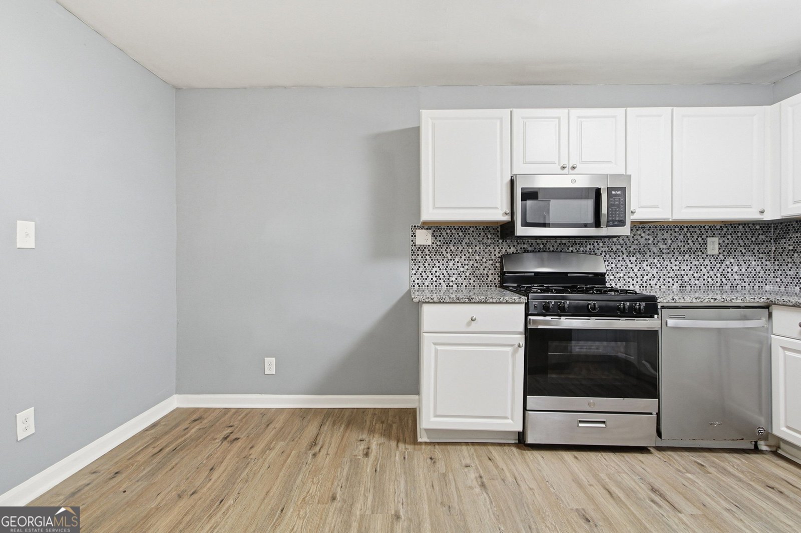 6352 Sweetwater Road Lithia Springs - Photo 7