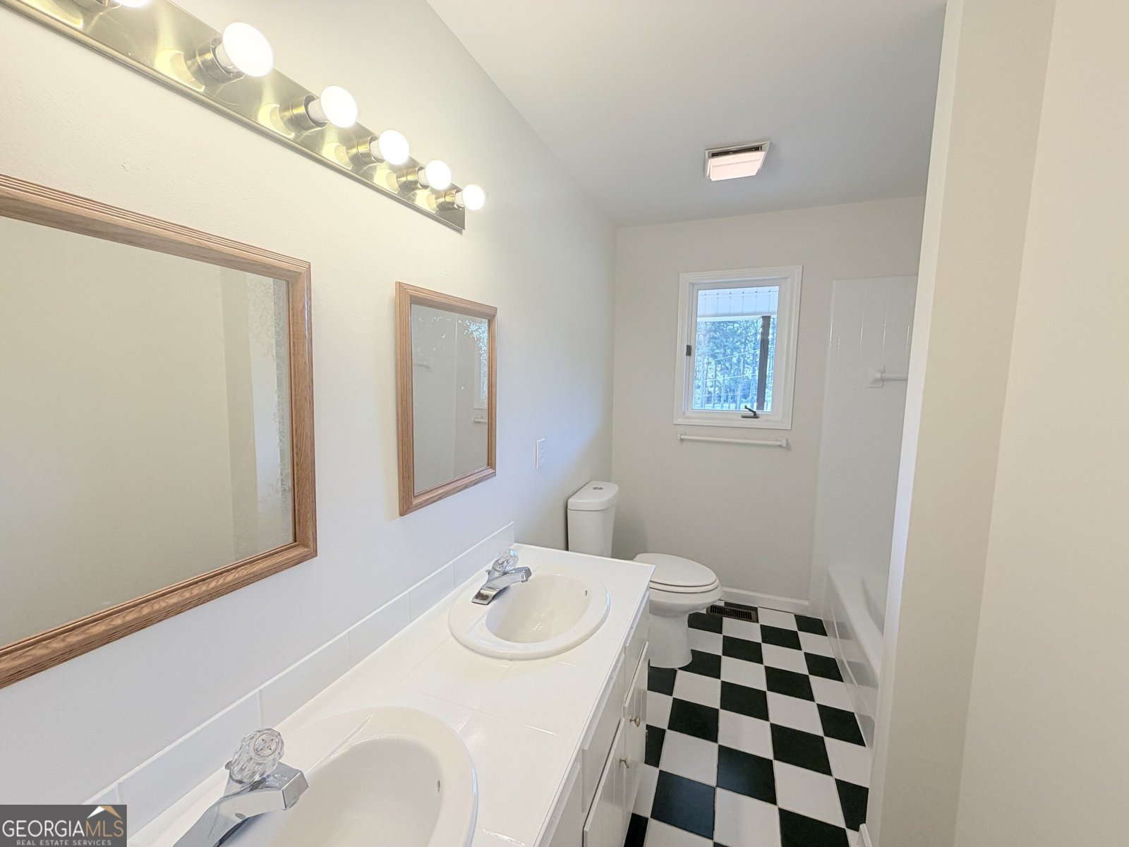 3802 Claude Brewer Road Loganville - Photo 12