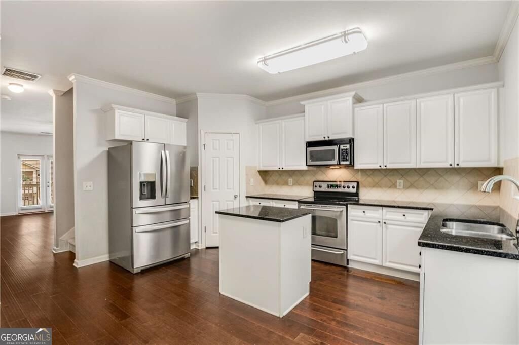 1368 Liberty Parkway Atlanta - Photo 10