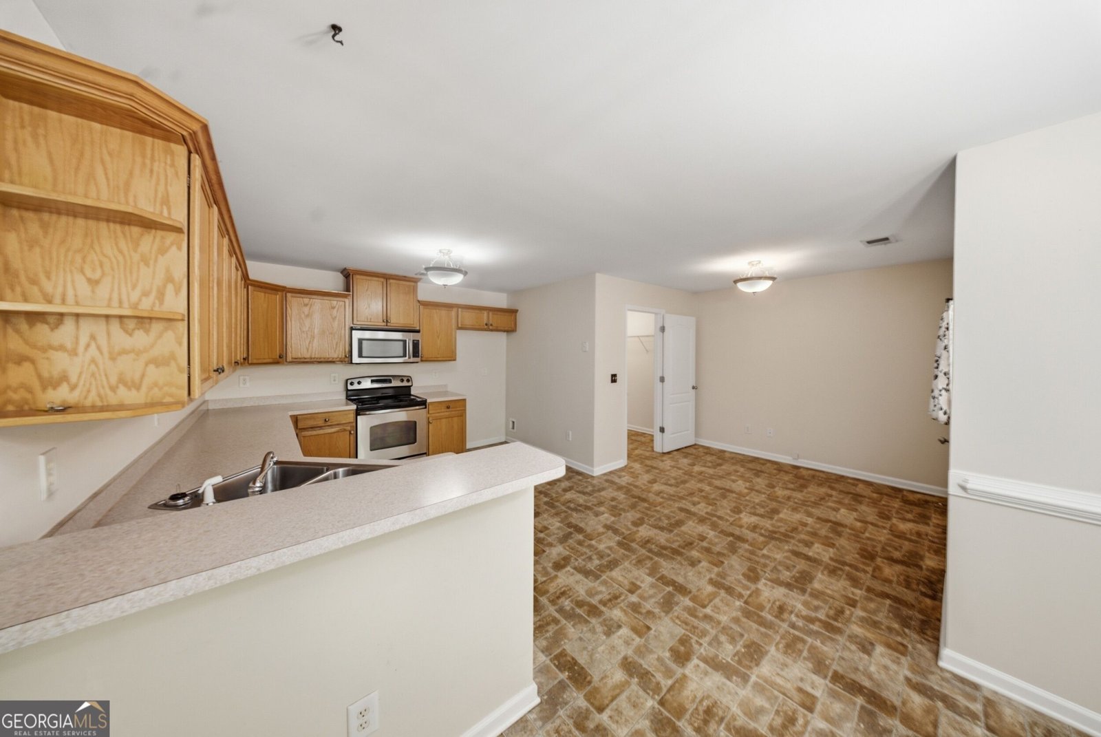 177 Revolutionary Drive Hampton - Photo 6