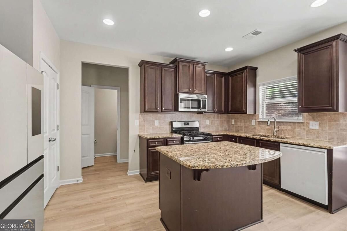 455 SILVER OAK DRIVE Dallas - Photo 17