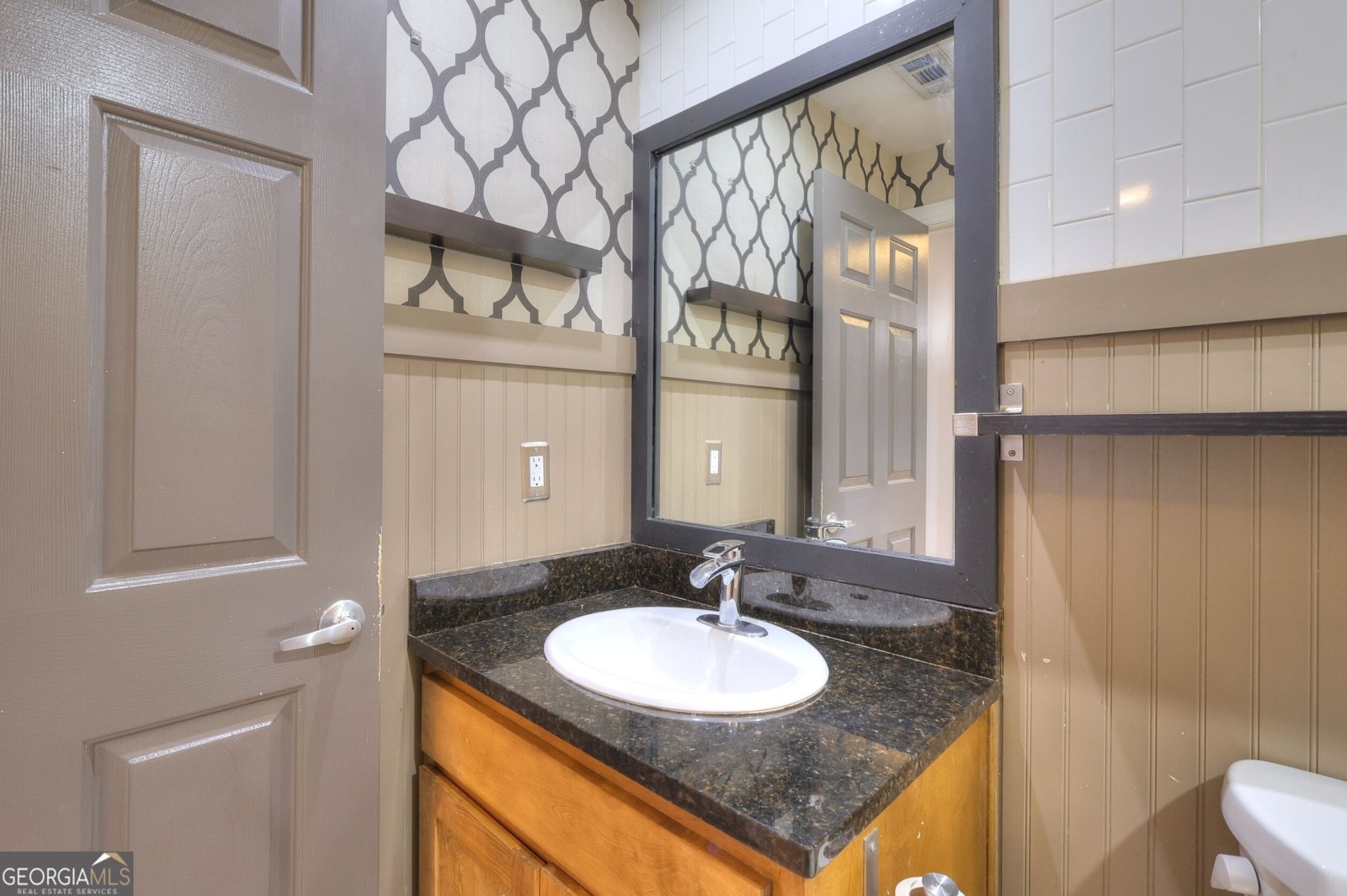 2465 Main Street East Point - Photo 14