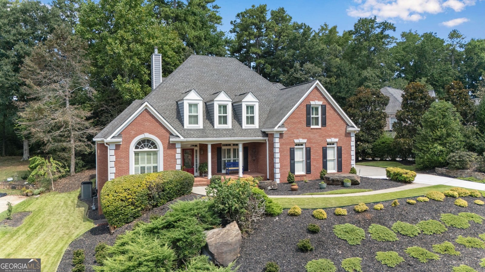 1048 Grantham Way Marietta - main photo