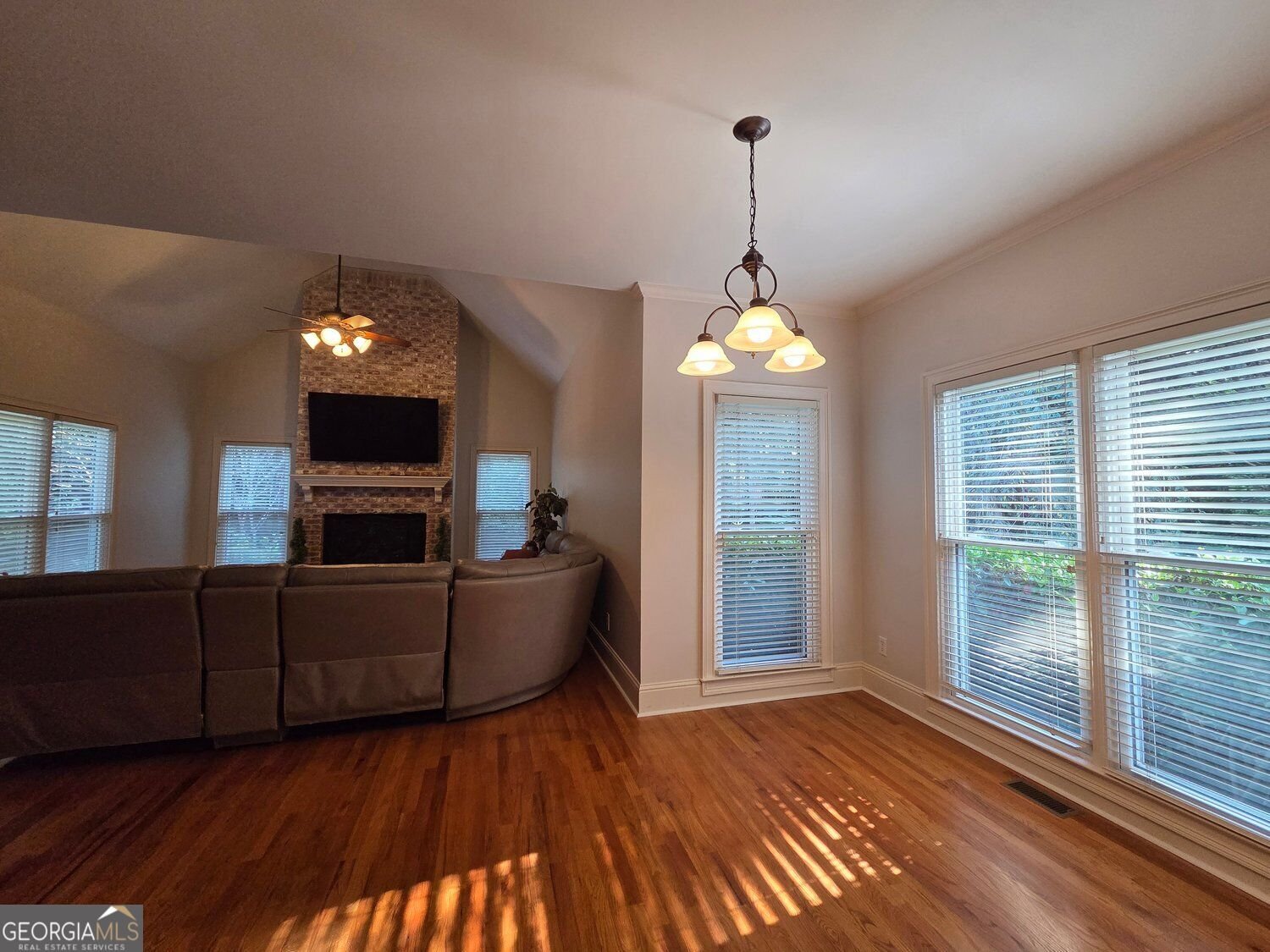 4690 Prestbury Drive Suwanee - Photo 19