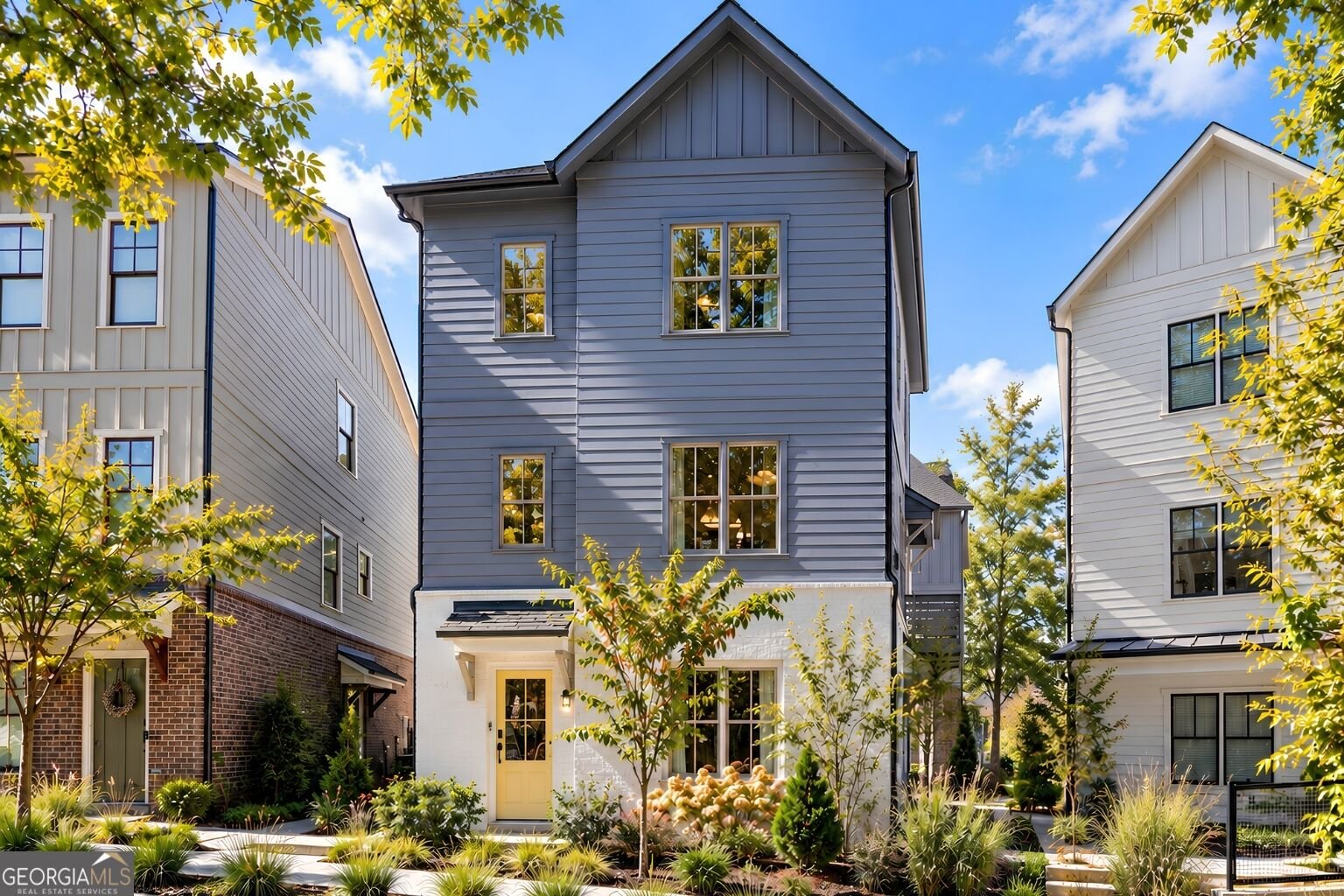 3306 Stillwood Lane Hapeville - main photo