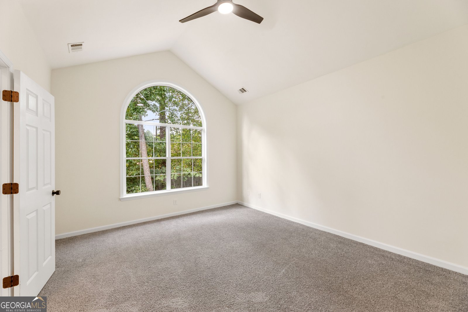 5500 Arrowind Road Lilburn - Photo 17