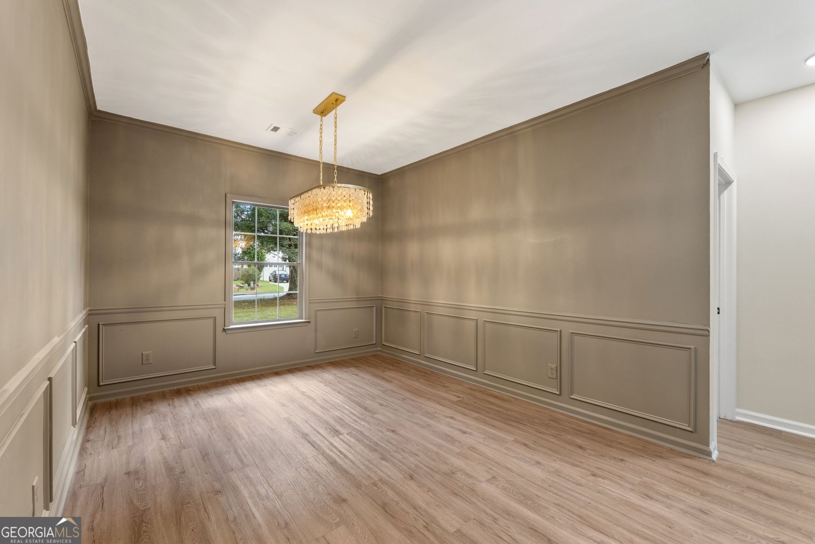5500 Arrowind Road Lilburn - Photo 6