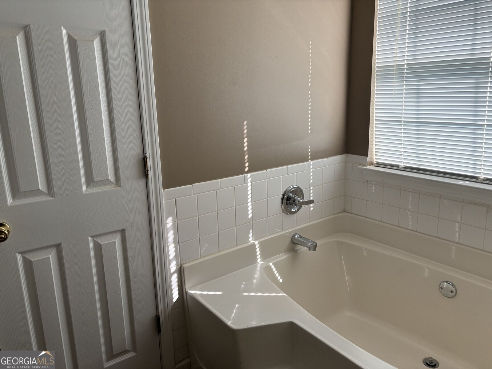 11943 Spring Lake Way Fayetteville - Photo 16