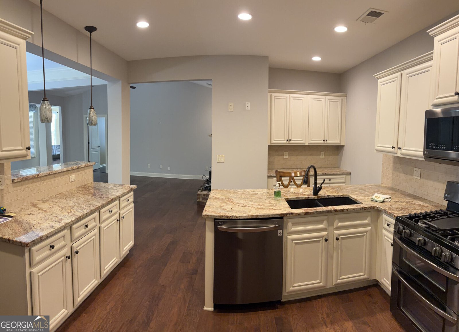 1812 Manor View Circle Acworth - Photo 9