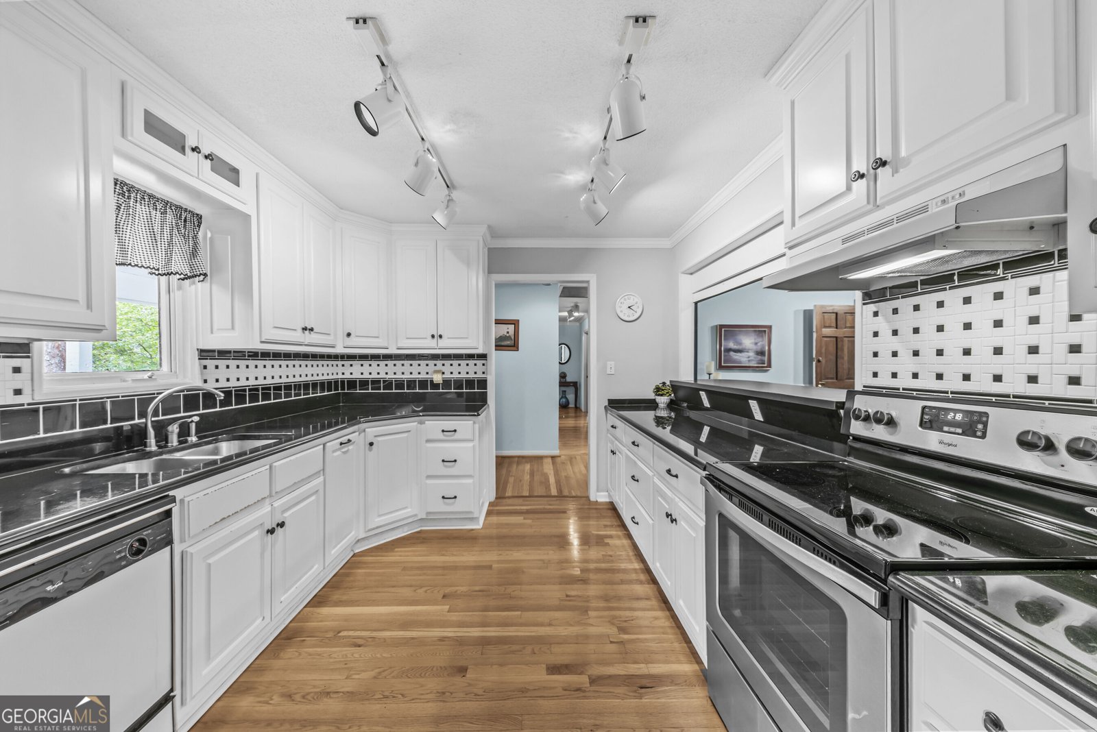235 Winterberry Drive Athens - Photo 7