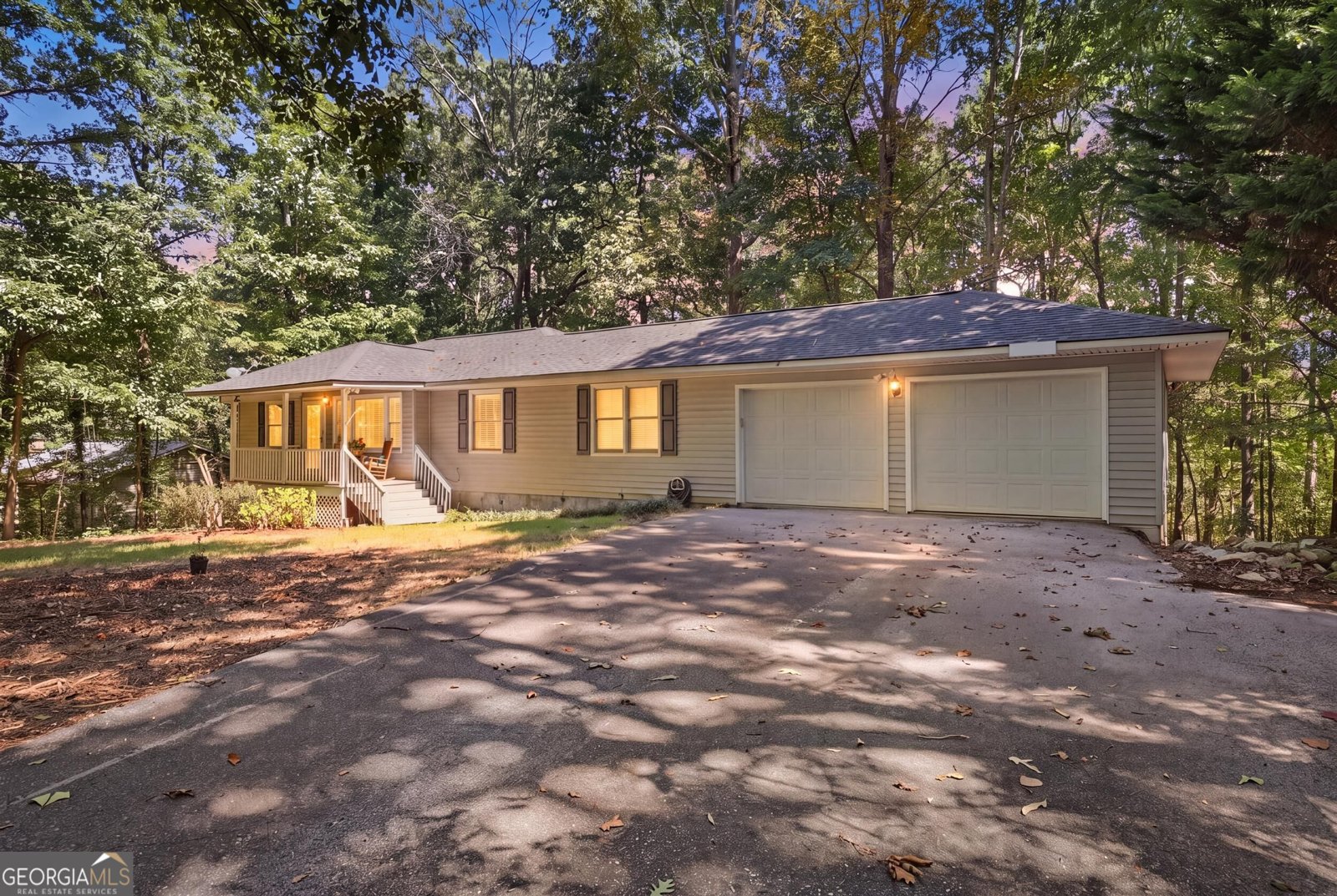 584 Cornwall Place Alto - main photo