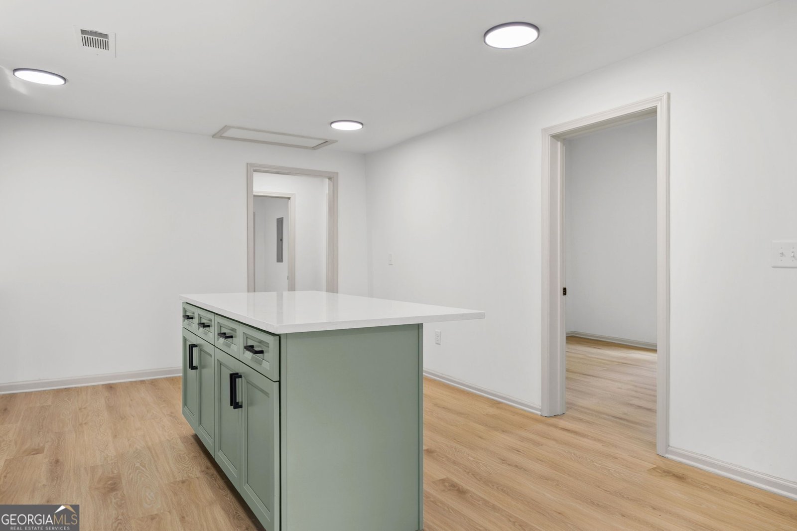 415 15th Street Griffin - Photo 11