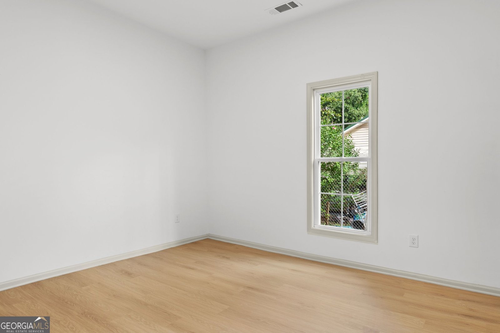 415 15th Street Griffin - Photo 13