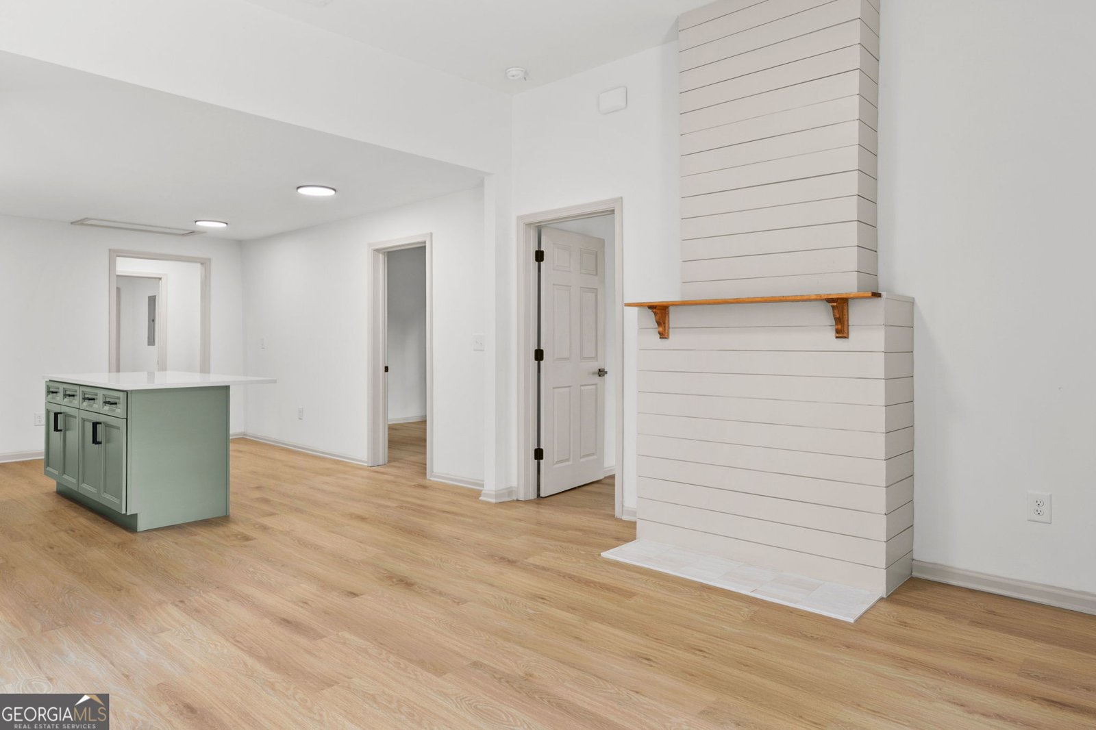 415 15th Street Griffin - Photo 6