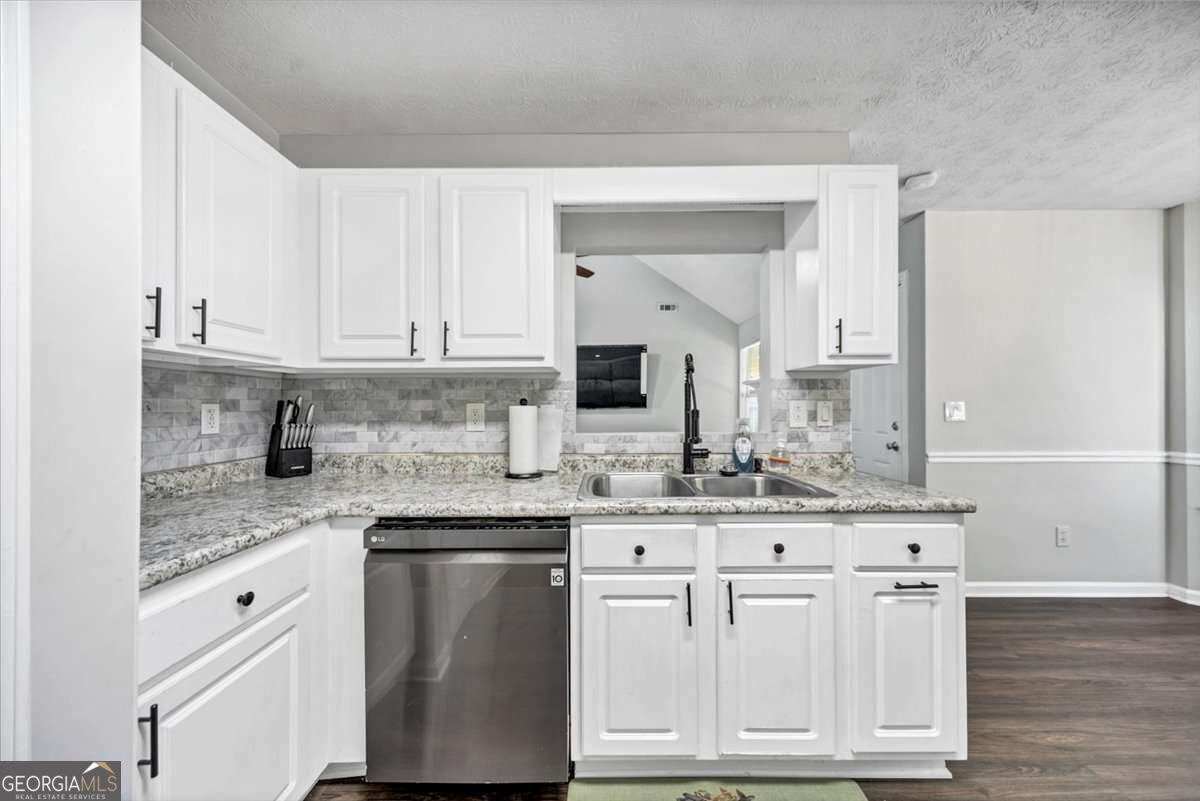 208 Coldsprings Court Mcdonough - Photo 13