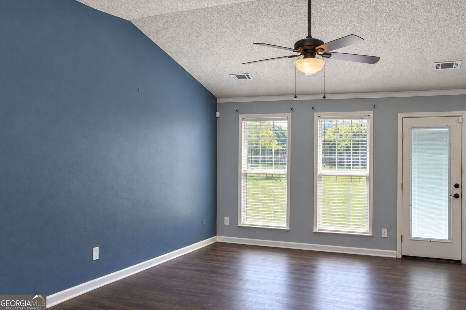 485 Raymond Drive Winder - Photo 6