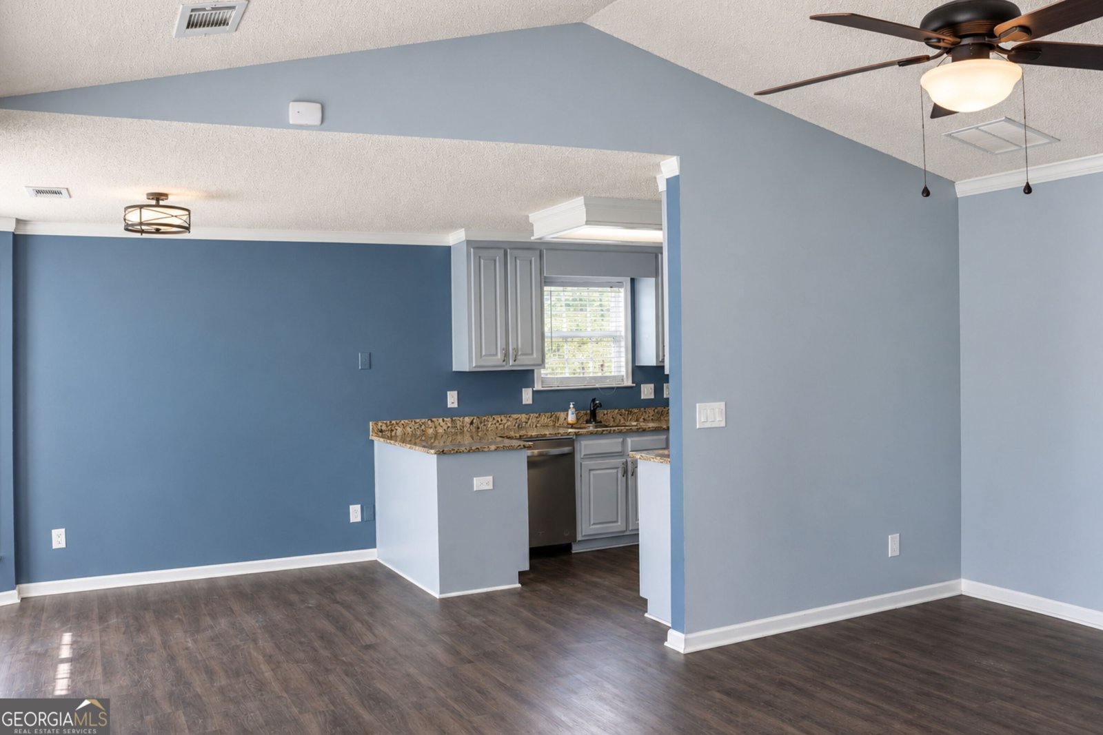 485 Raymond Drive Winder - Photo 8