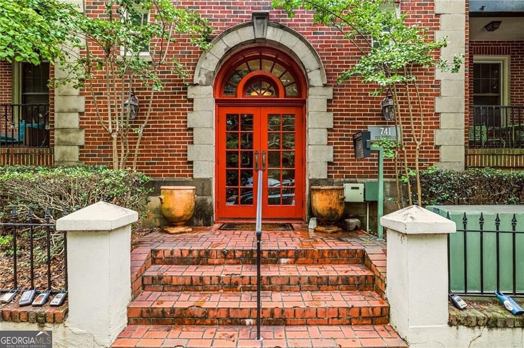 741 Frederica Street Atlanta - main photo