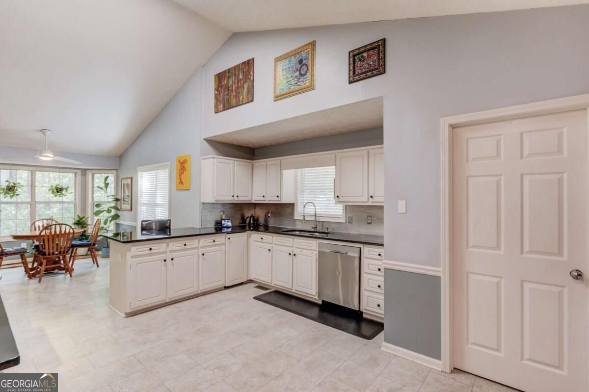3244 Holly Stand Court Loganville - Photo 13