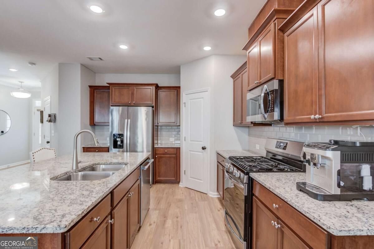 1182 Lanier Willow Path Buford - Photo 10
