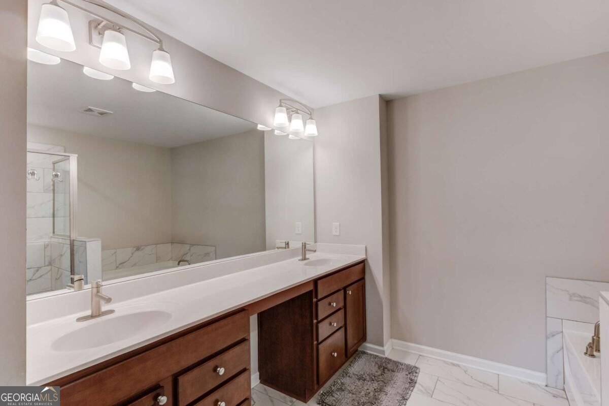 1182 Lanier Willow Path Buford - Photo 22
