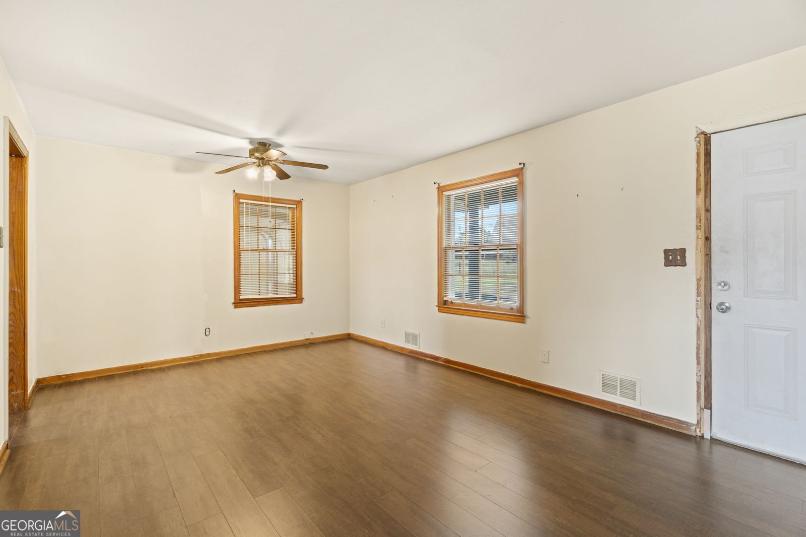 4911 Flint Hill Road Austell - Photo 6