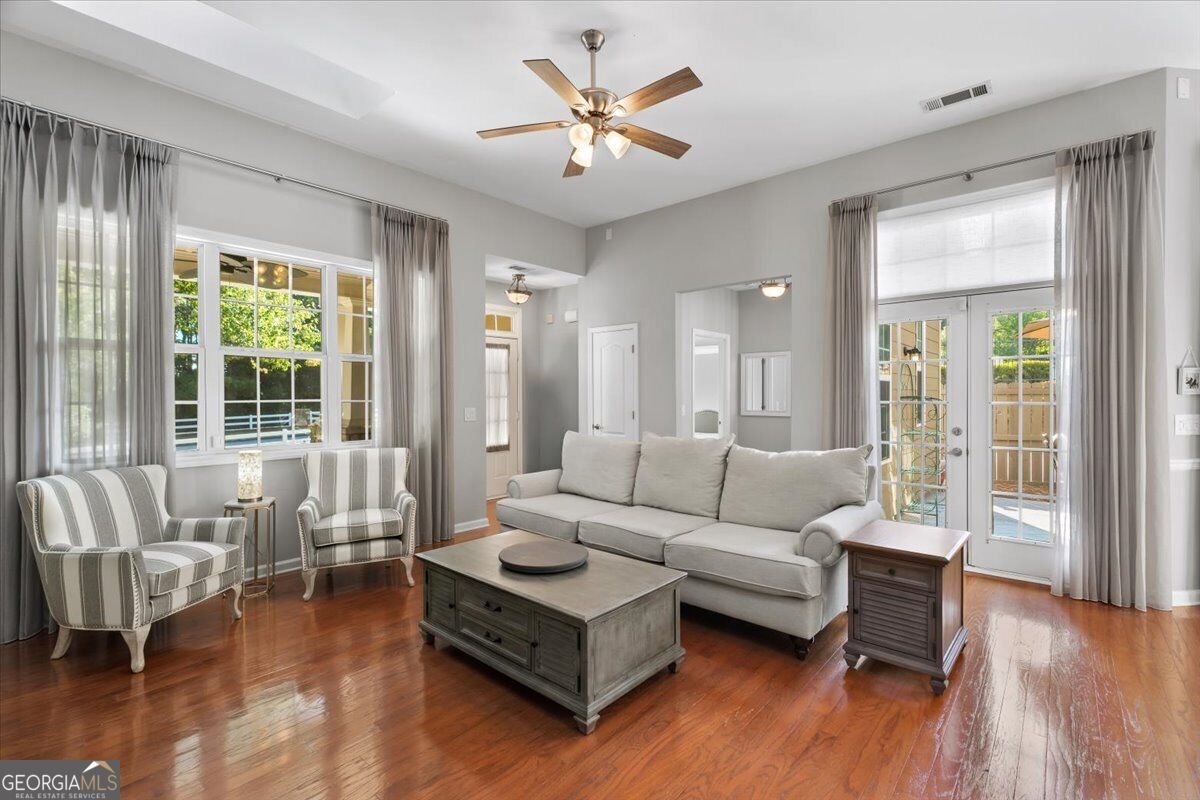 301 Glens Way Woodstock - Photo 10