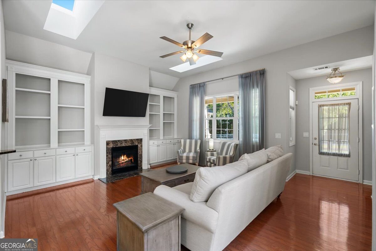 301 Glens Way Woodstock - Photo 9