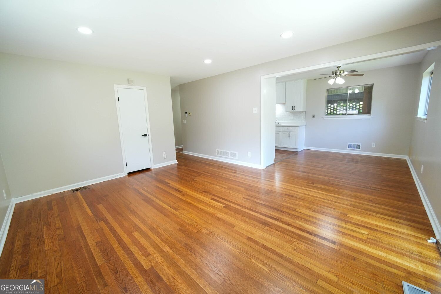 927 Rowland Street Clarkston - Photo 13
