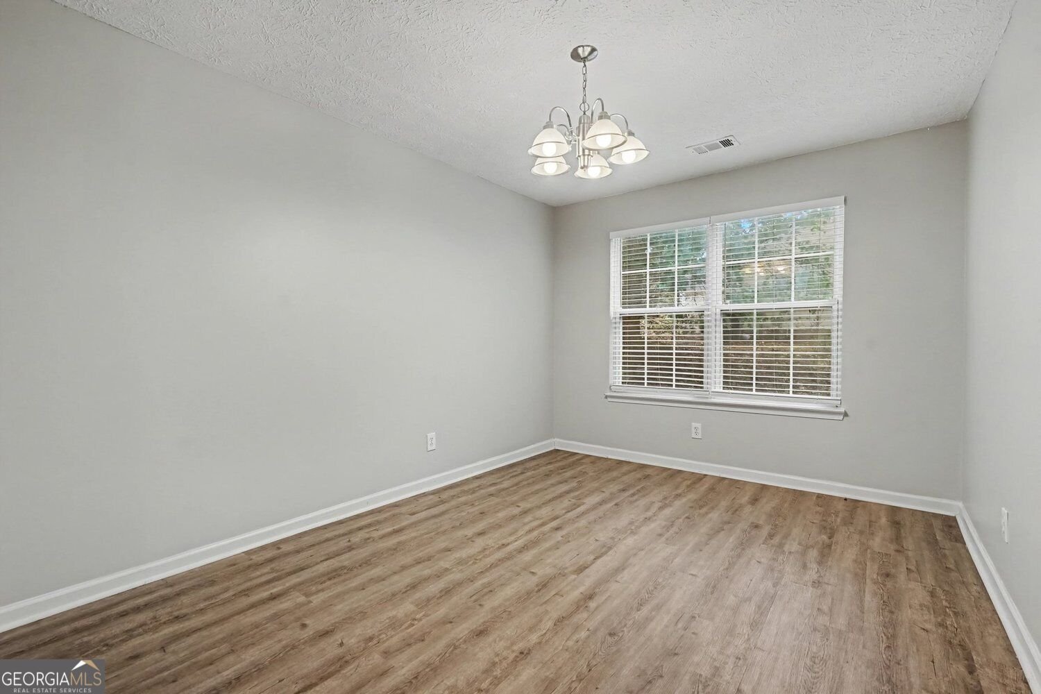 411 Crested View Drive Loganville - Photo 7