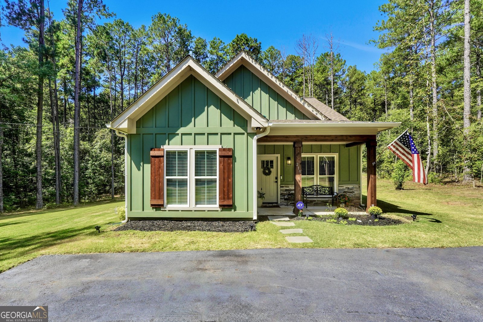 215 Crooked Creek Bay Rd Eatonton - main photo