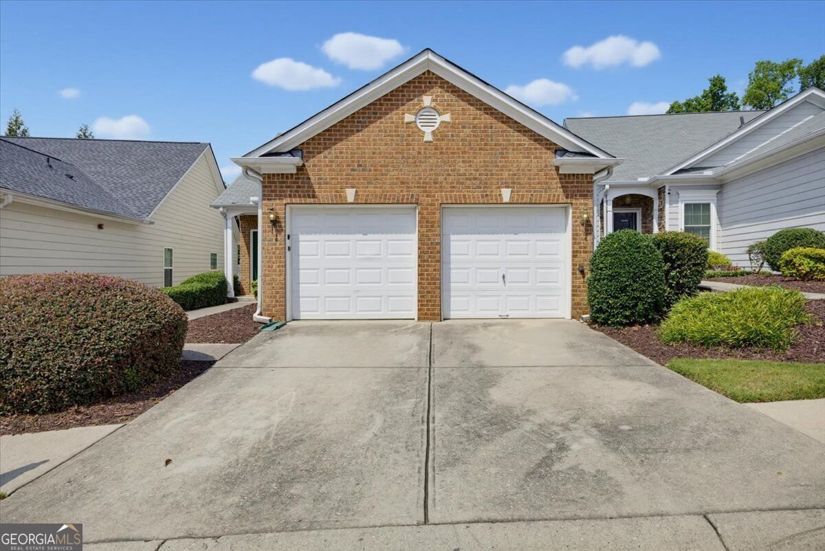 2090 Appaloosa Way Conyers - main photo