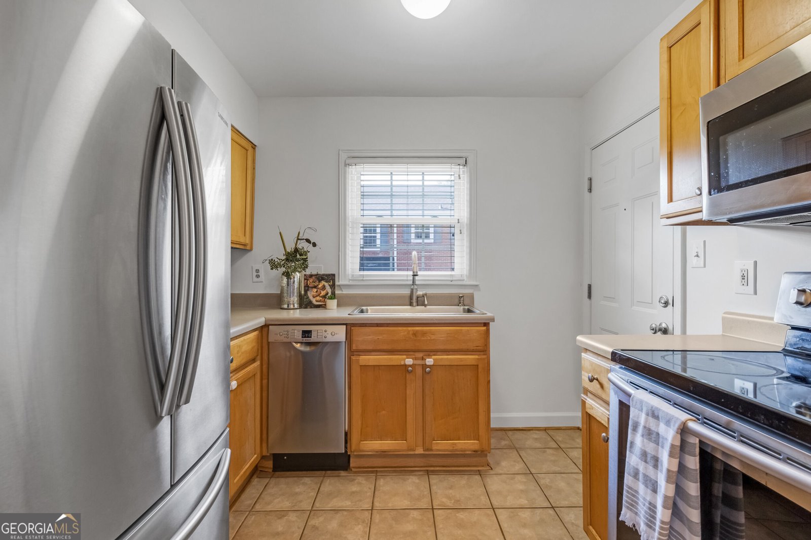 572 Goldsboro Road Atlanta - Photo 6