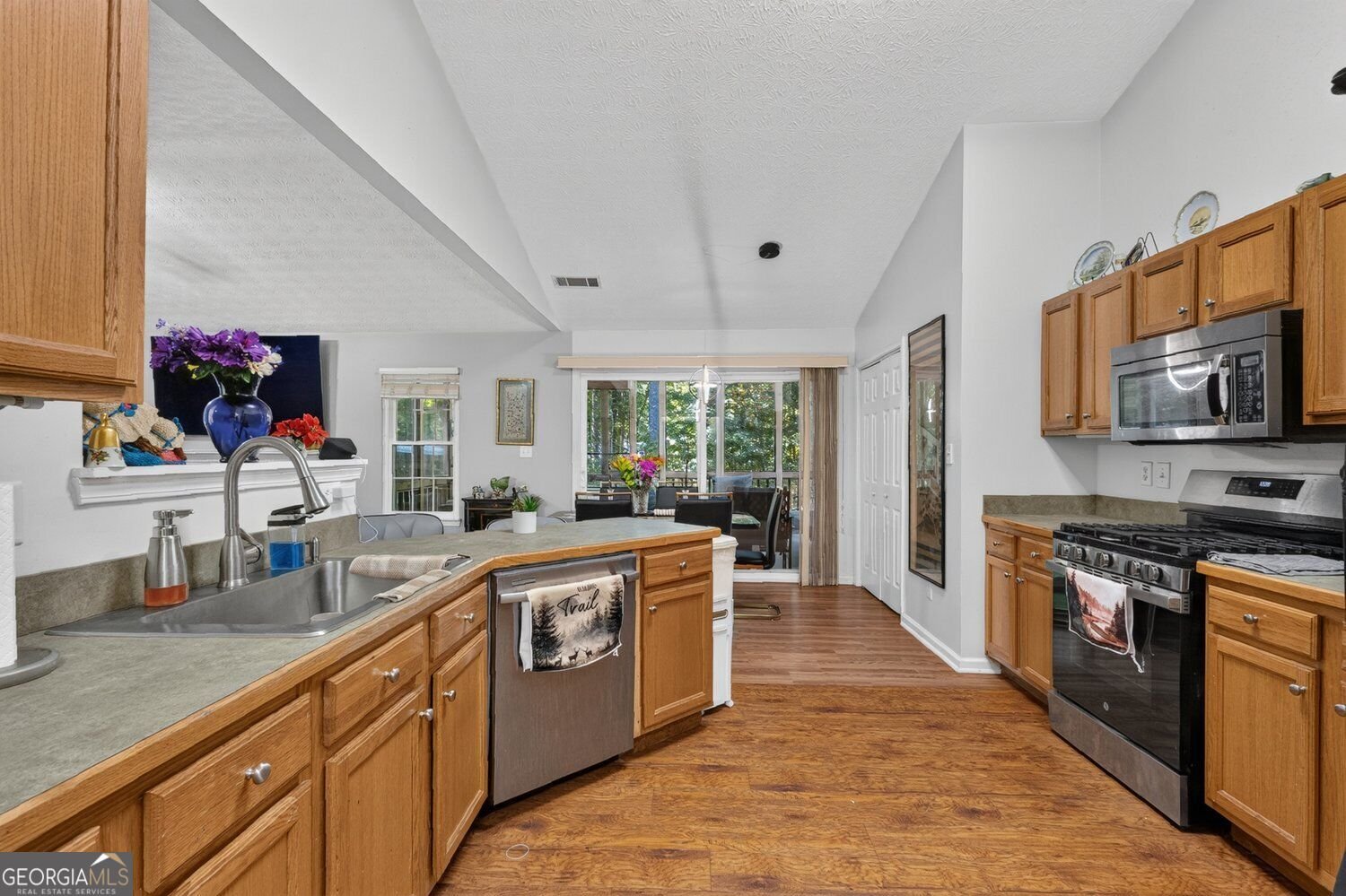 4692 Devencrest Lane Buford - Photo 16