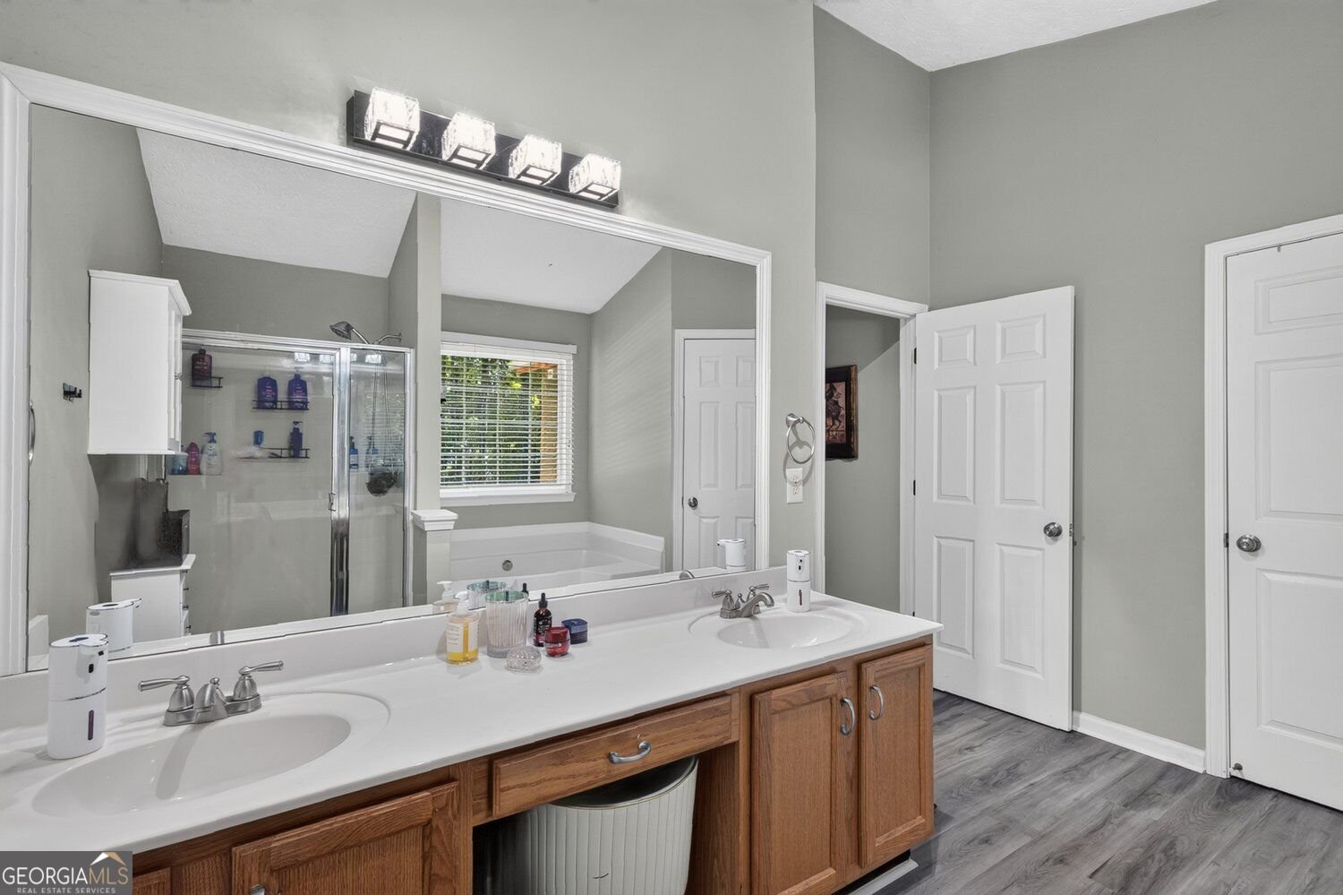 4692 Devencrest Lane Buford - Photo 18