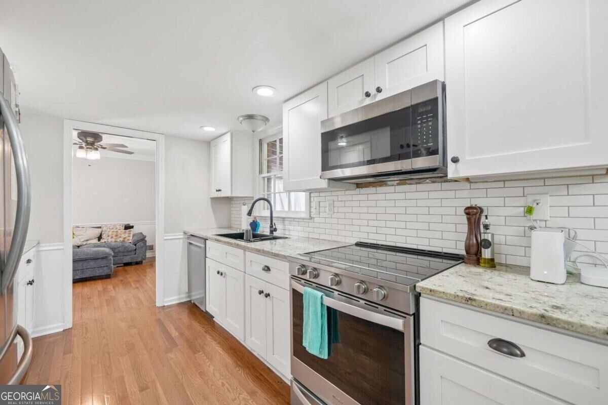 585 James Street Lilburn - Photo 10