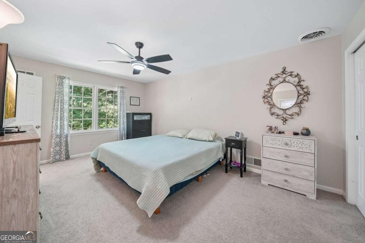 585 James Street Lilburn - Photo 13