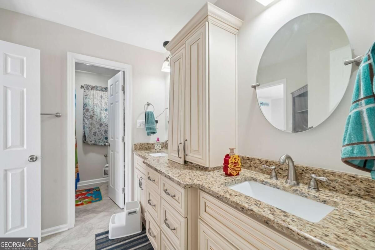 585 James Street Lilburn - Photo 19