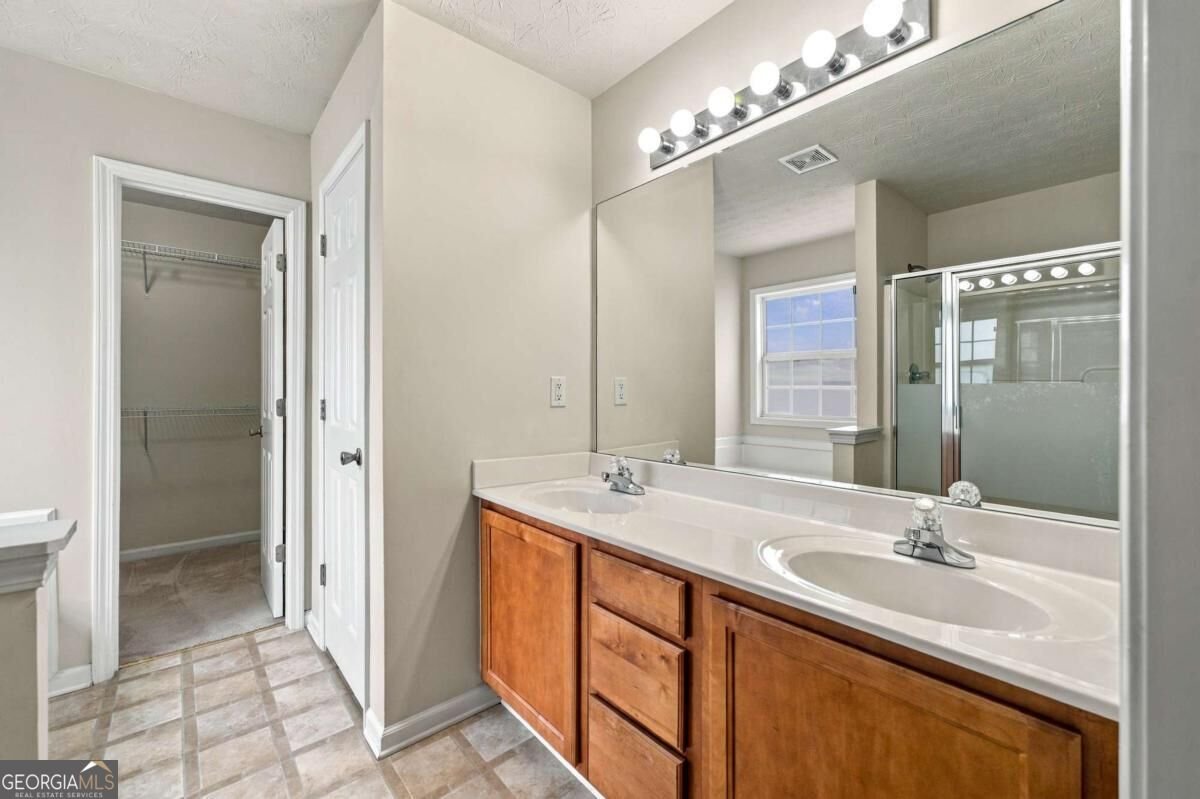 6010 Ambercrest Court Buford - Photo 10