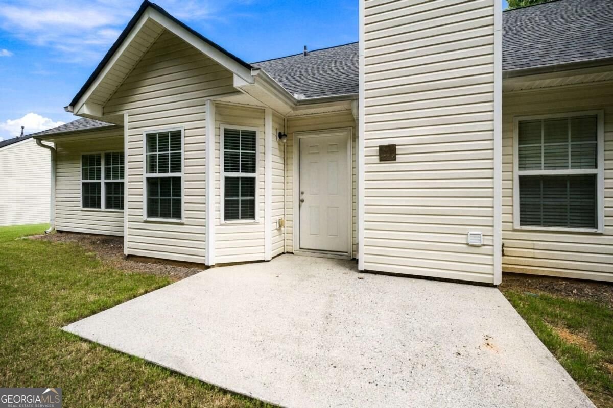 6010 Ambercrest Court Buford - Photo 12