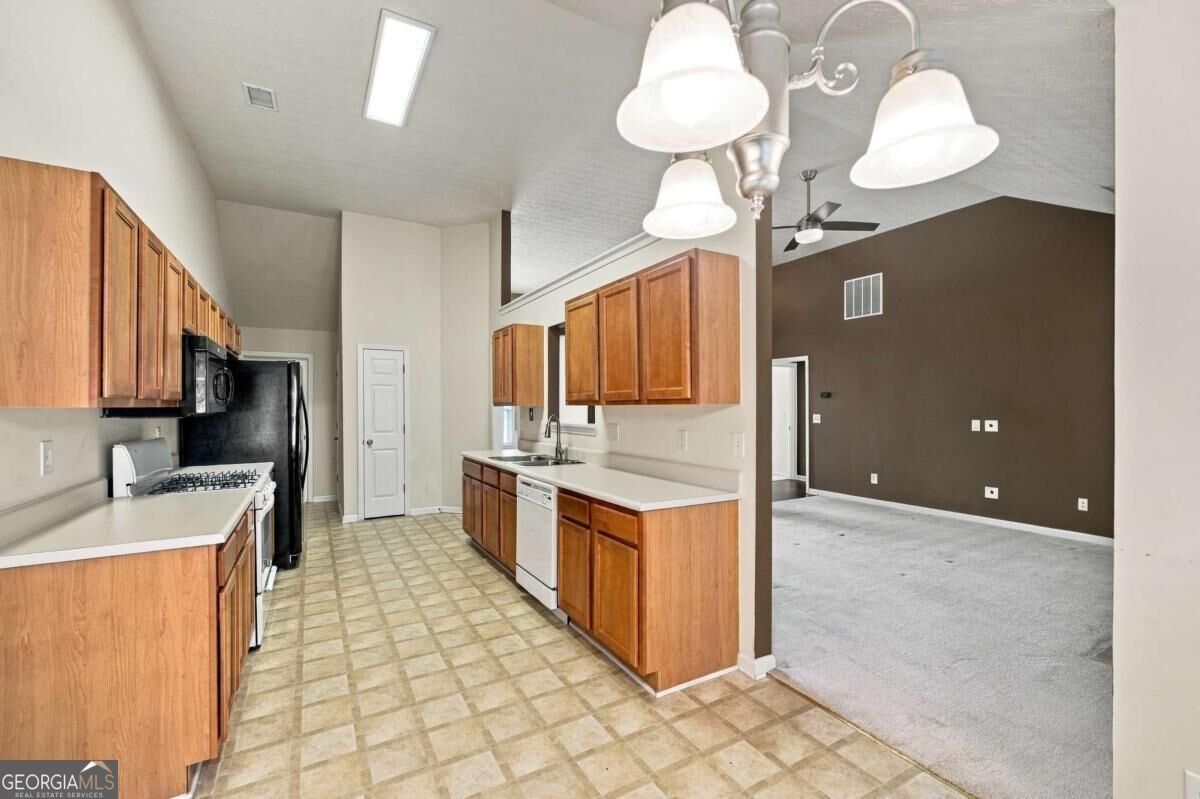 6010 Ambercrest Court Buford - Photo 16