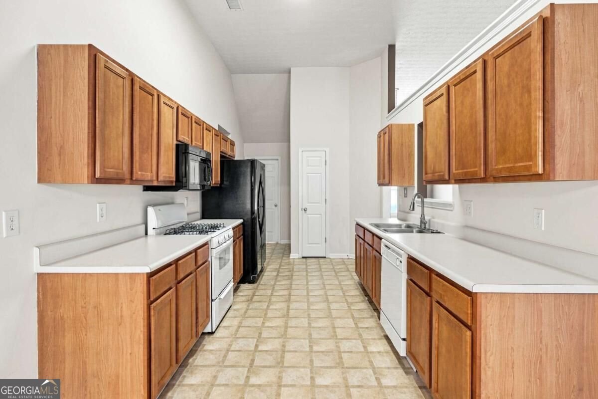 6010 Ambercrest Court Buford - Photo 17