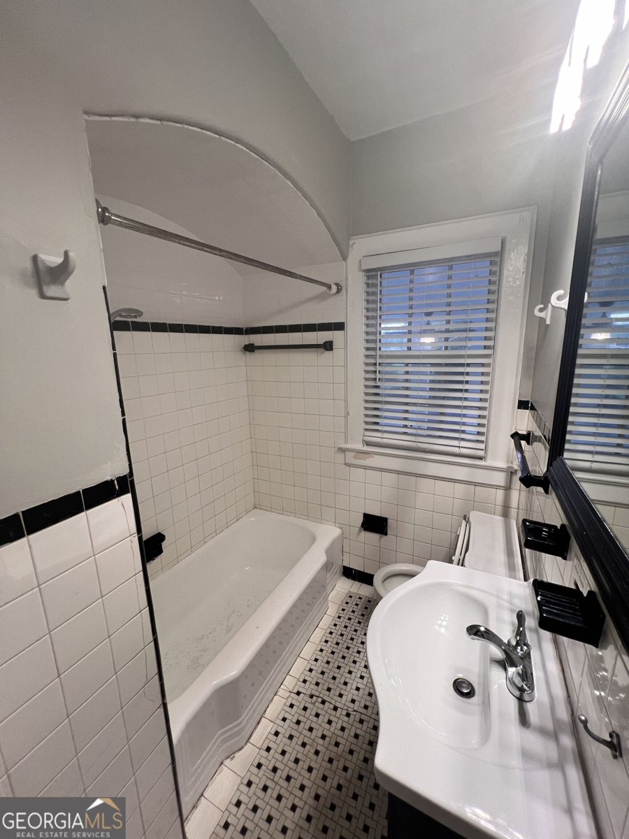 325 Line Street Dexter - Photo 15