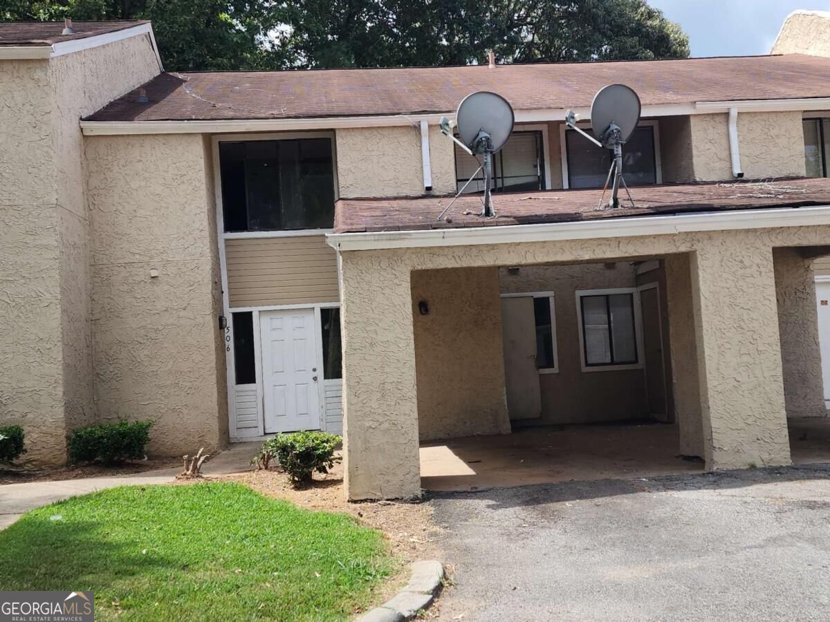 3575 Oakvale Road Decatur - main photo