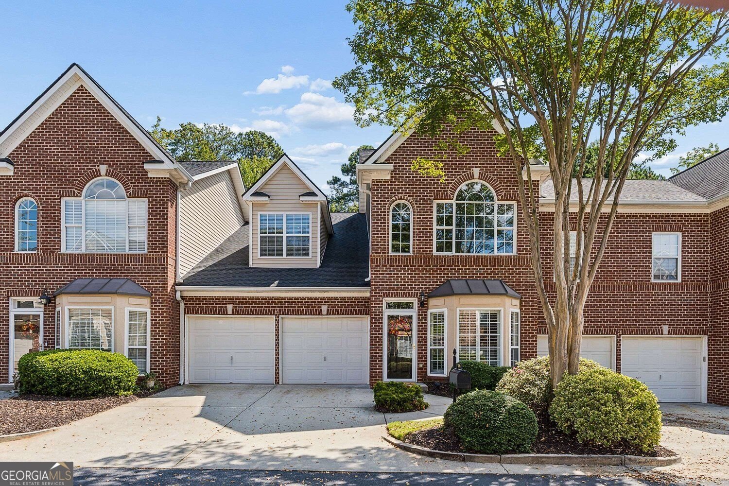 8006 Lexington Drive Roswell - main photo