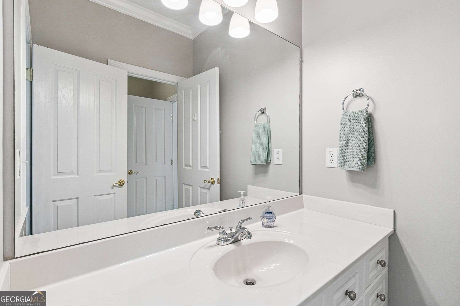 8006 Lexington Drive Roswell - Photo 16