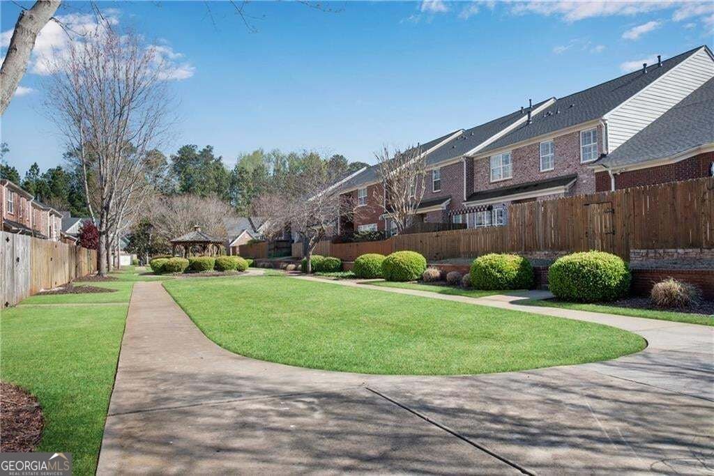 8006 Lexington Drive Roswell - Photo 22