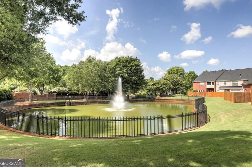 8006 Lexington Drive Roswell - Photo 24