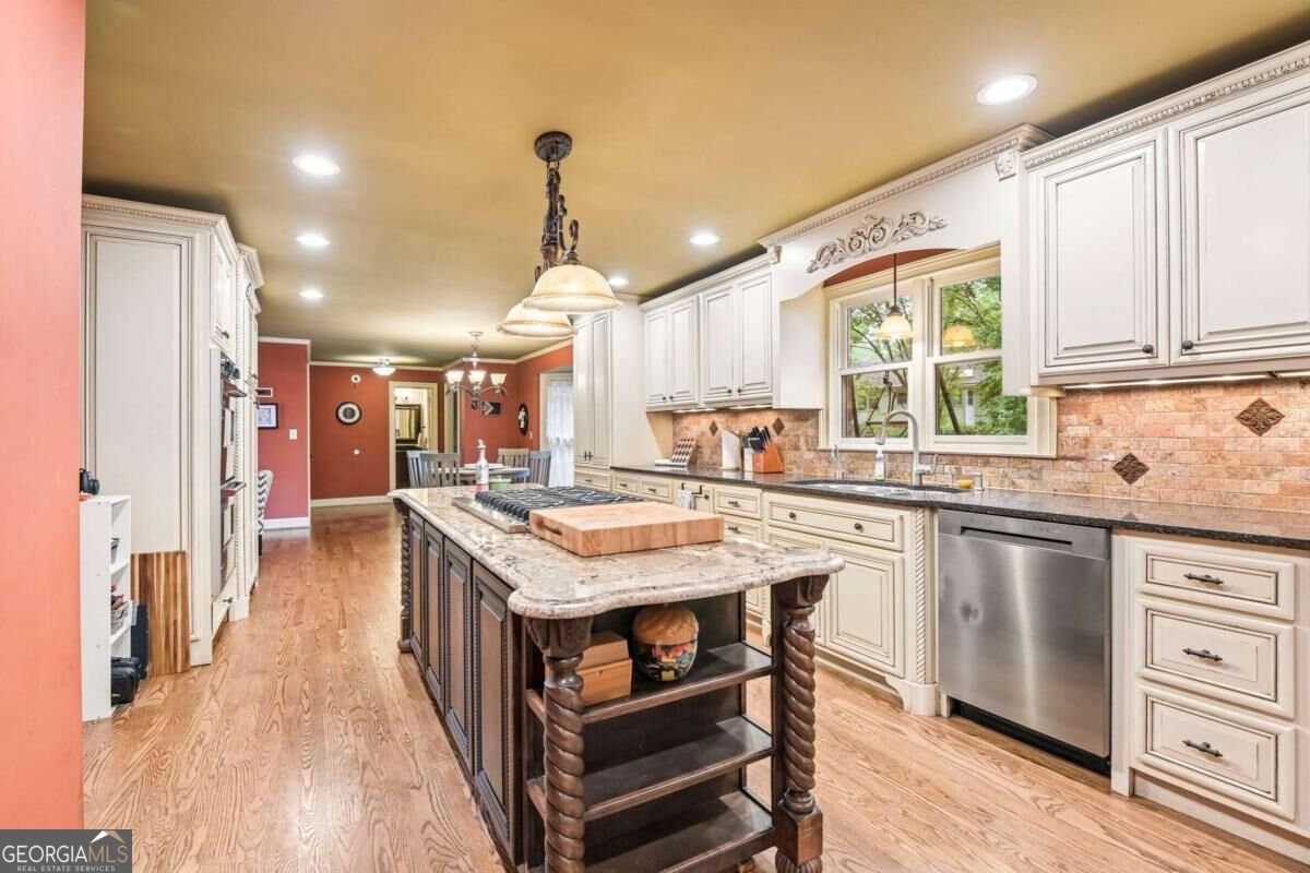 3804 Club Forest Drive Peachtree Corners - Photo 6