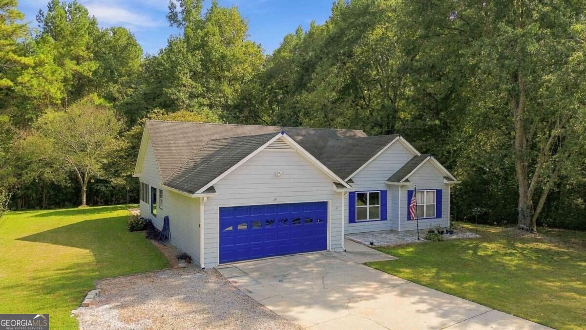 1488 Riverbend Court Bethlehem - main photo